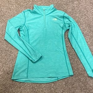 !!PRICE DROP!! North Face Light Green Women’s Pullover, Size Medium